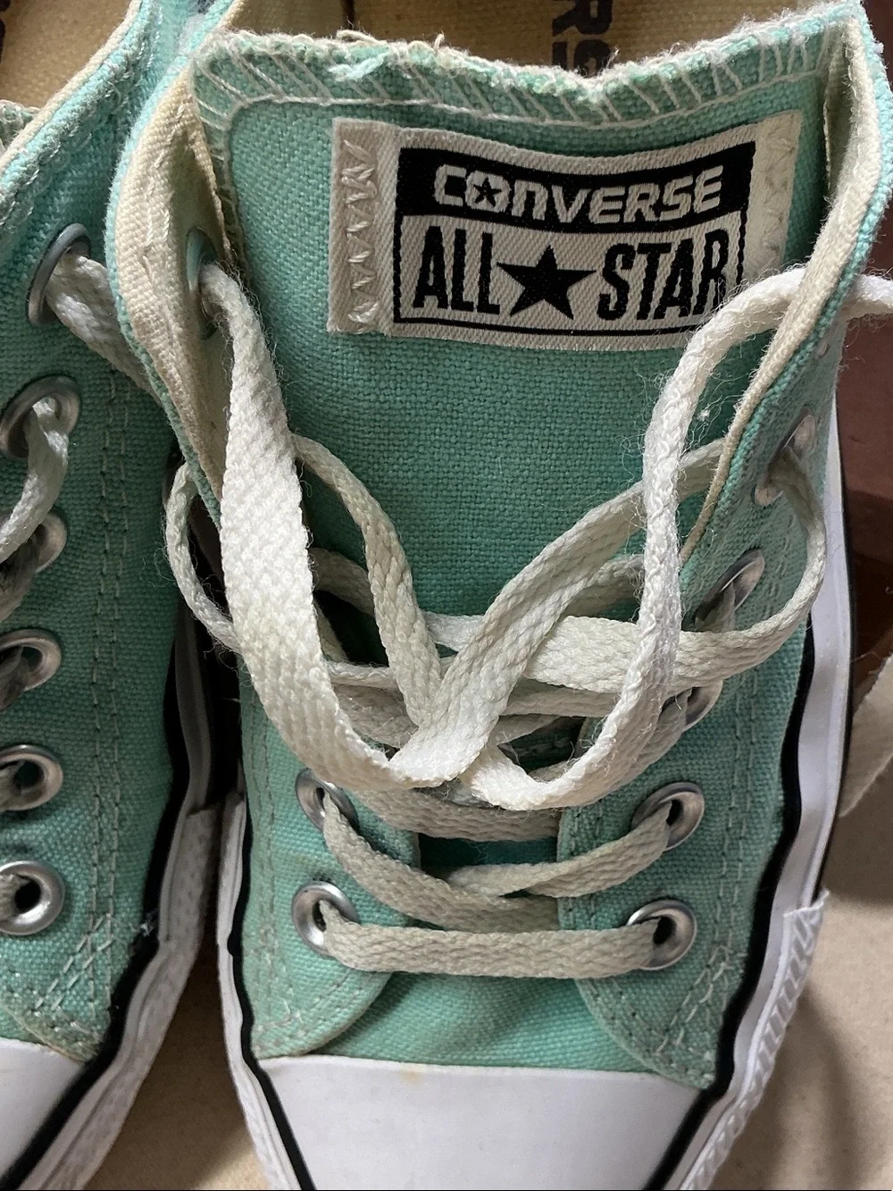 Converse Kids Low-Top Canvas Sneakers in Mint and White size 5